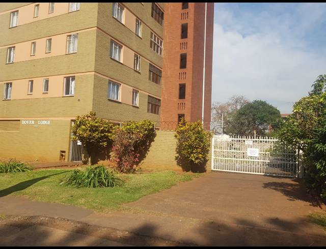 2 BEDROOM FLAT SOLD IN GLENWOOD